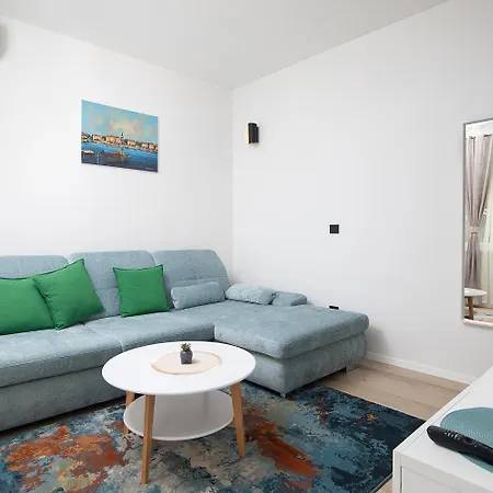 Pu La La Free Private Parking Lägenhet Pula