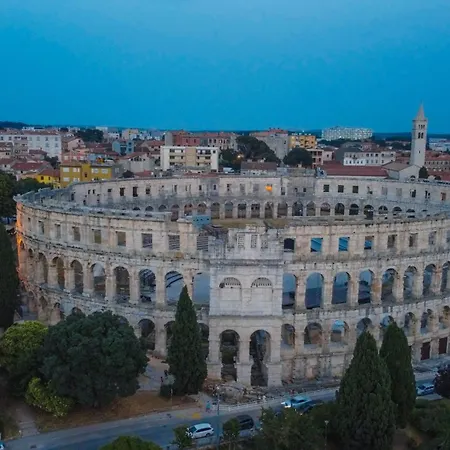 Pu La La Free Private Parking *